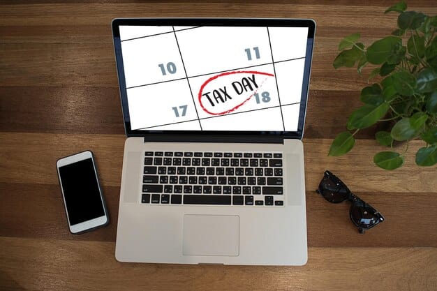 A calendar marked with reminders to cancel streaming service trials before the billing date, alongside a notepad detailing the sign-up dates for various free trials to keep track of subscription periods and avoid unwanted charges.